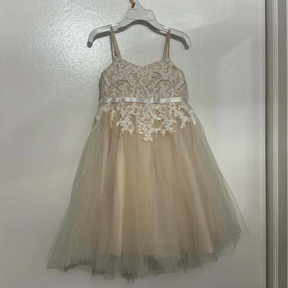 David’s Bridal Toddler Size 3 Flower Girl Dress, Color: Ivory